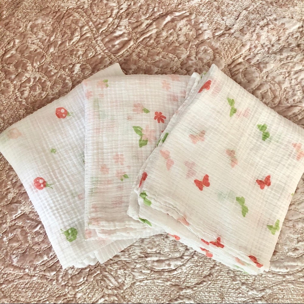 Aden + Anais Baby Blanket Set (3)
